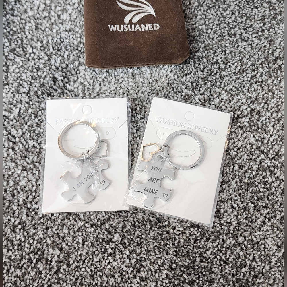 Wusuaned Couples Fashion Jewerly Love Keychains  Puzzle Pieces with hearts